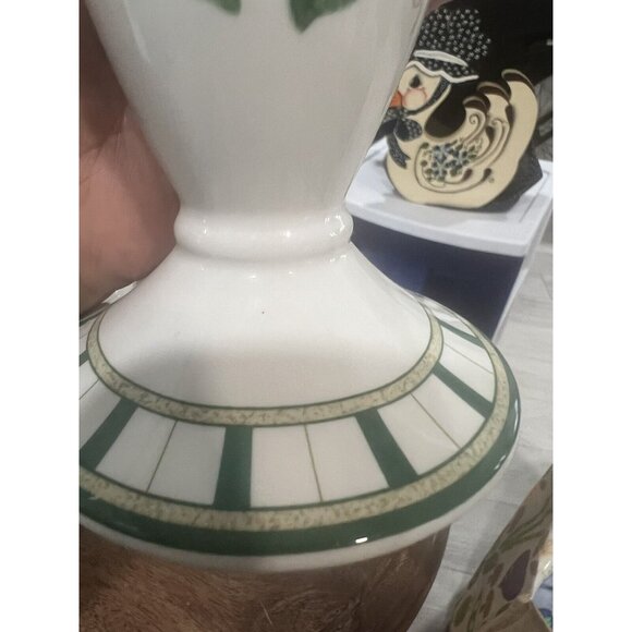 Lenox Summer Terrace Set of 2 Candle holders Green Floral 5” Tall - Picture 4 of 8